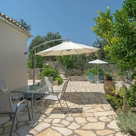 Emilios Stone House Tatil Evi Gaios